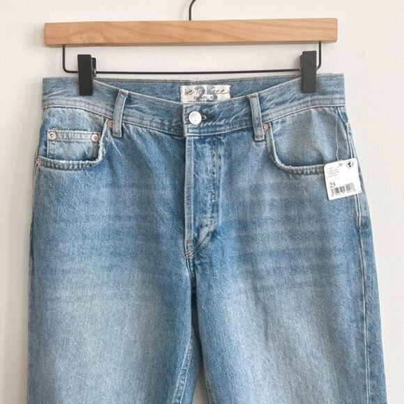 New! 𝅺FREE PEOPLE • Maggie Mid-Rise Straight-Leg Jeans in Light Stone - Picture 3 of 13